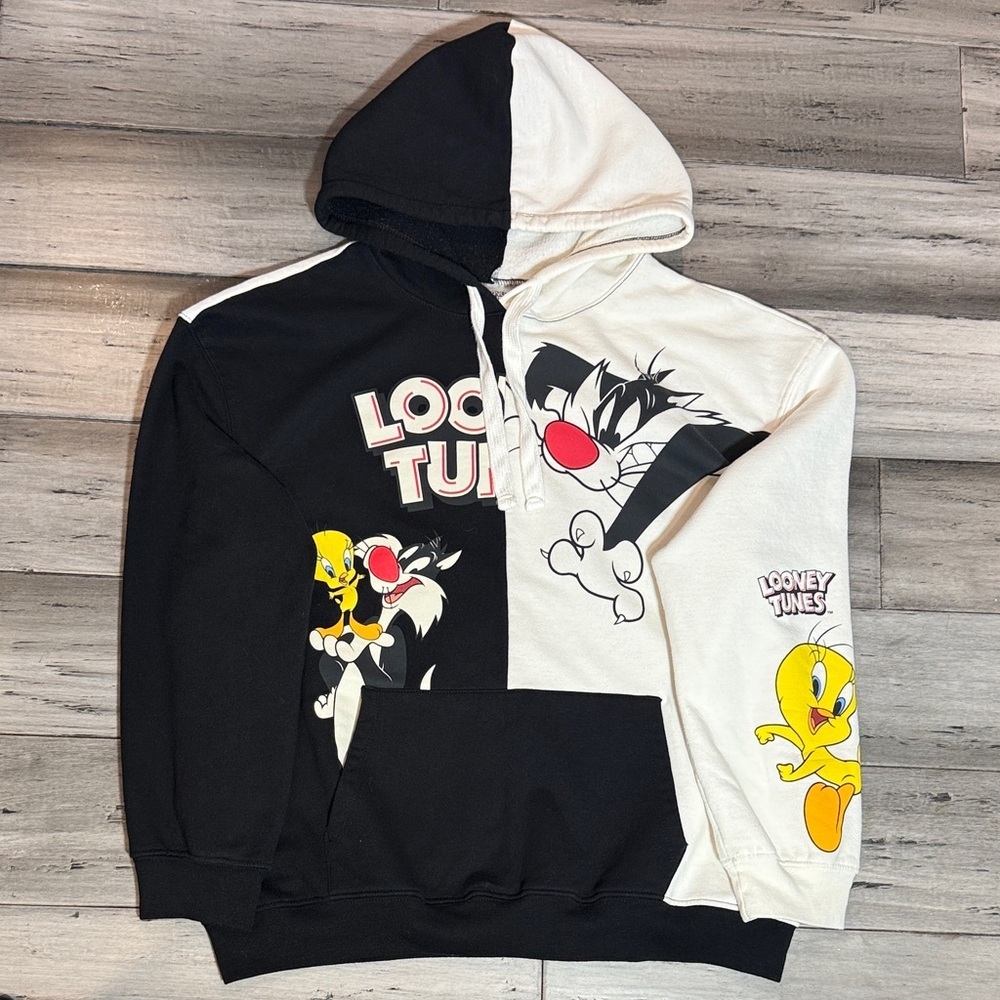 Warner Bros. Black & White Sylvester and Tweety Split Pullover Hoodie XL (15_17)